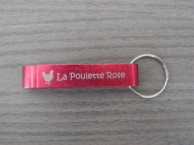 Décapsuleur en aluminium gravé "La Poulette Rose" – Image 5